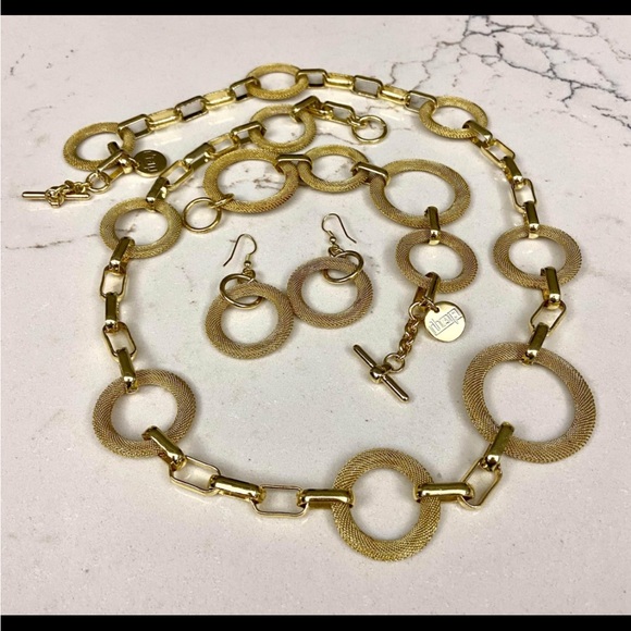 Elegant ITALY 18k Gold Plated Jewelry Necklace, Bracelet & Earrings Set Vintage - Picture 3 of 8